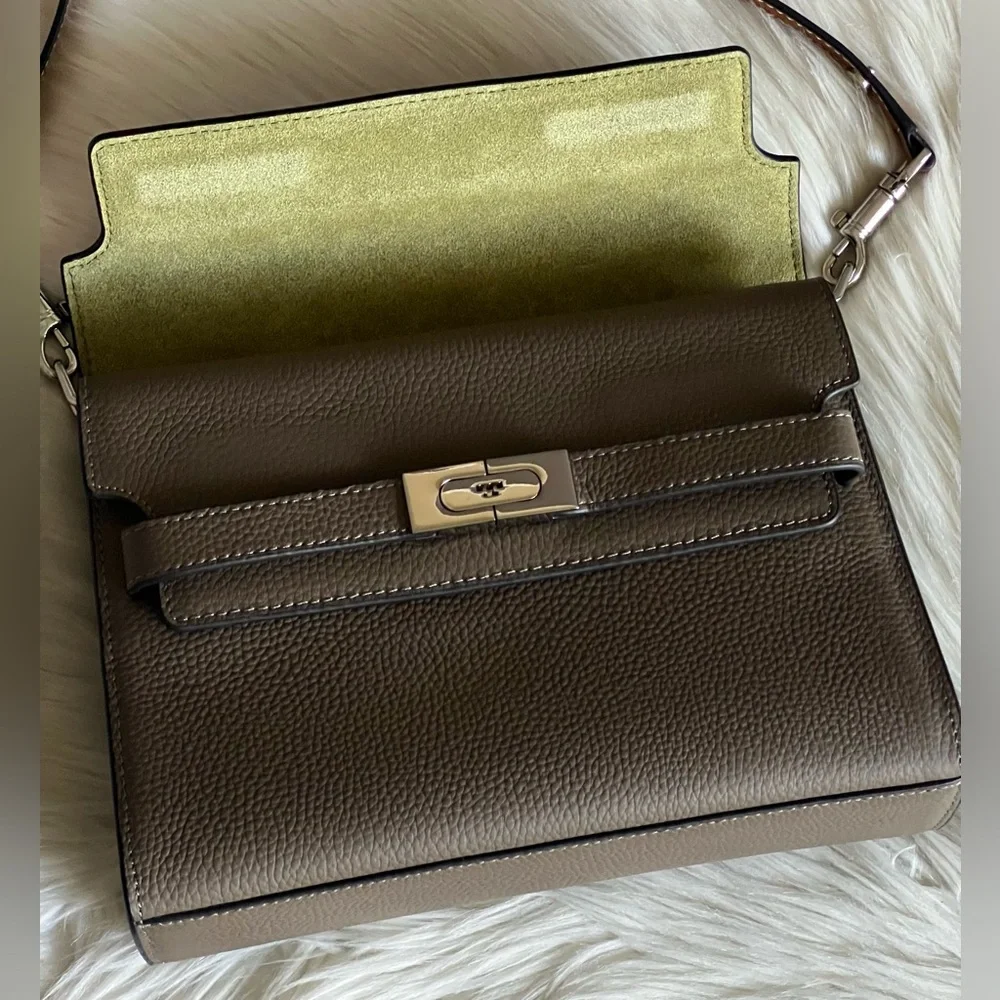 💰SOLD - 158723 - Tory Burch Lee Radziwill Pebbled Shoulder Bag - Picture 6 of 16